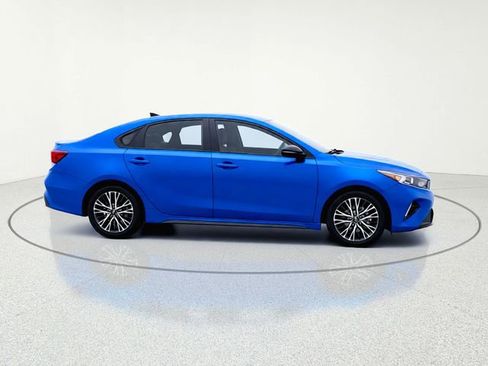 Certified 2023 Kia Forte GT-Line FWD image 7