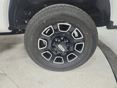 Used 2025 Ford F250 Platinum image 48