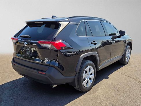 Certified 2020 Toyota RAV4 LE w/ Carpet Mat Package AWD/4WD image 4