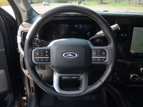 Used 2026 Ford F250 Lariat w/ Black Appearance Package image 4