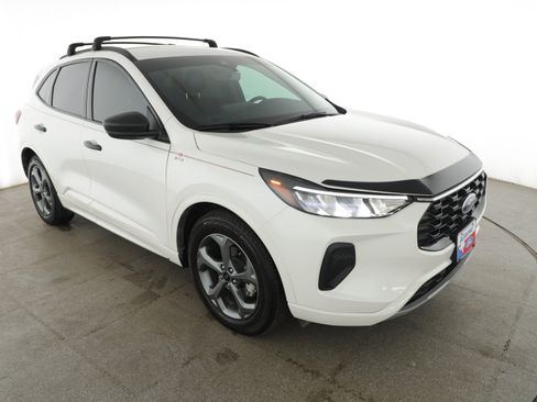 Used 2024 Ford Escape ST-Line w/ Equipment Group 301A FWD image 3