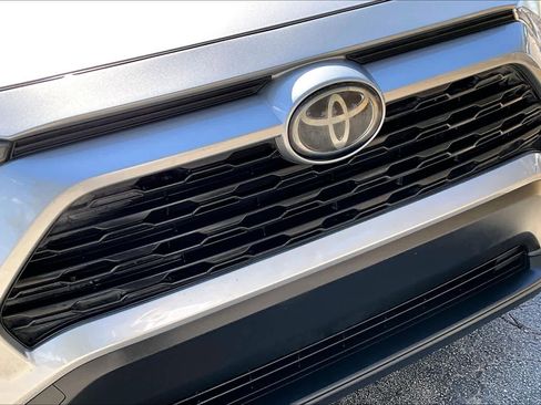 Used 2019 Toyota RAV4 XLE image 30