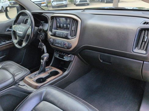 Used 2022 GMC Canyon Denali w/ Denali Black Edition Package AWD/4WD image 27