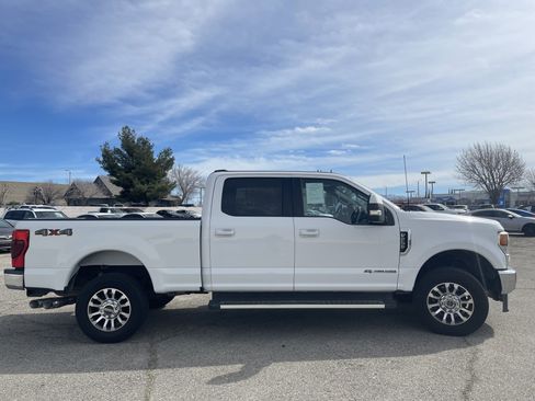 Used 2022 Ford F250 Lariat w/ Lariat Value Package image 5