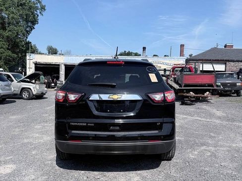 Used 2017 Chevrolet Traverse LT AWD/4WD image 4
