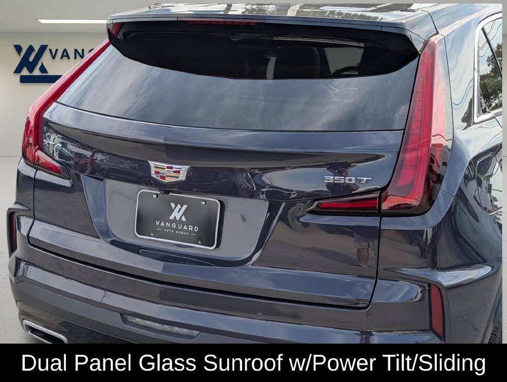 Used 2025 Cadillac XT4 Premium Luxury w/ Cold Weather Package FWD image 7