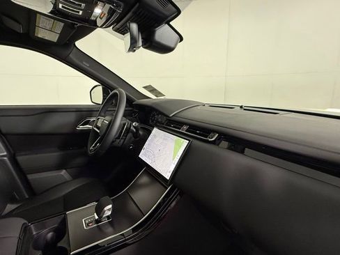 New 2026 Land Rover Range Rover Velar Dynamic SE image 37