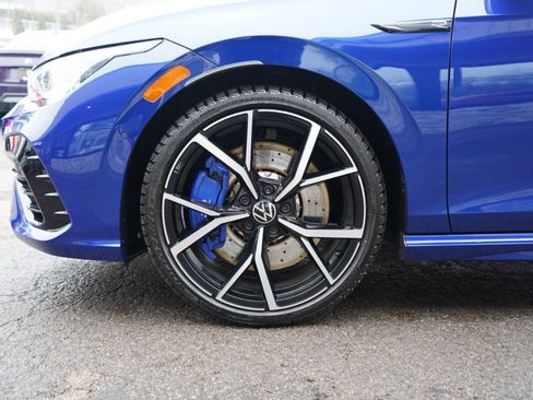 Used 2023 Volkswagen Golf R image 80