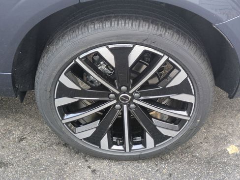 New 2026 Volvo XC60 B5 Ultra w/ Protection Package Premier image 16