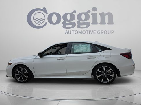 Used 2026 Honda Civic Sport Touring image 4