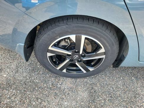 Used 2024 Nissan Sentra SV FWD image 7