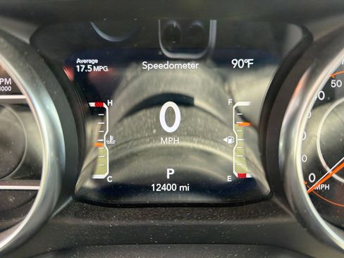 Used 2023 Jeep Gladiator Sport AWD/4WD image 3