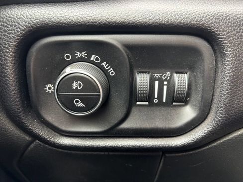 Used 2022 RAM 3500 Laramie AWD/4WD image 11