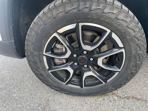 Used 2025 Jeep Compass Trailhawk image 29