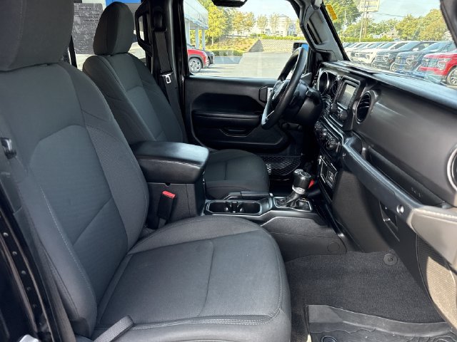 Used 2021 Jeep Gladiator Sport AWD/4WD image 23