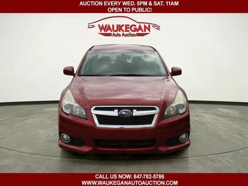 Used 2013 Subaru Legacy 2.5i Premium AWD/4WD image 2