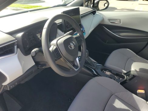 Used 2024 Toyota Corolla SE image 16
