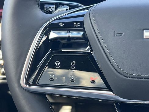 New 2026 Cadillac Lyriq V image 13