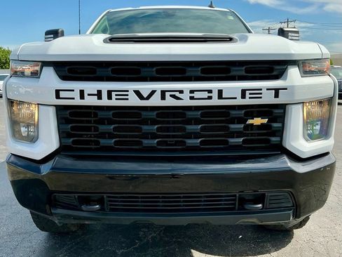 Used 2022 Chevrolet Silverado 2500 Custom w/ Custom Value Package AWD/4WD image 7