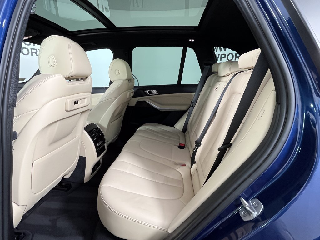 Used 2022 BMW X5 xDrive40i w/ Premium Package AWD/4WD image 18