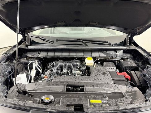 Used 2026 Nissan Pathfinder SL FWD image 23