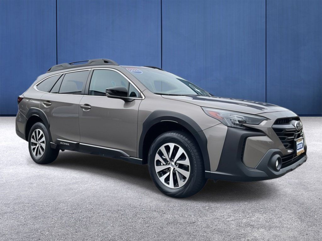 Certified 2023 Subaru Outback Premium AWD/4WD image 1