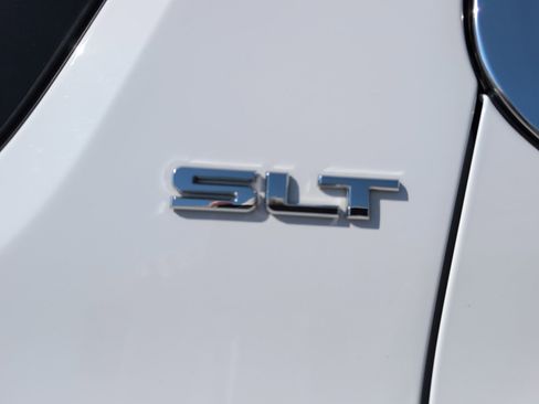 Used 2019 GMC Acadia SLT image 8