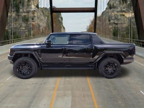 New 2026 GMC Hummer EV 4x4 Crew Cab w/ LPO, Dark Essentials Package image 5