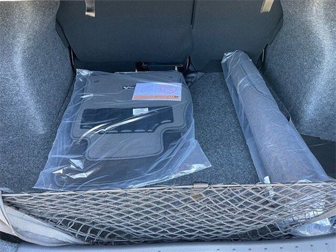 New 2025 Nissan Versa SR w/ Trunk Package image 18