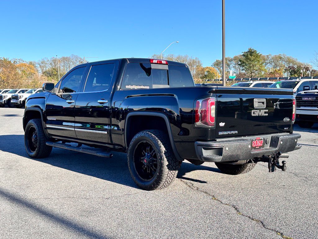 Used 2018 GMC Sierra 1500 SLT w/ SLT Preferred Package AWD/4WD image 7