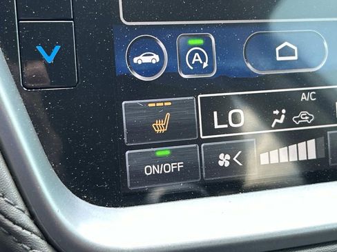 Used 2023 Subaru Outback Premium image 27