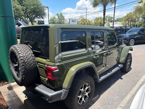 Used 2021 Jeep Wrangler Unlimited Rubicon AWD/4WD image 3
