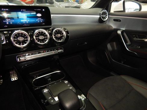 Used 2022 Mercedes-Benz A 220 4MATIC image 25