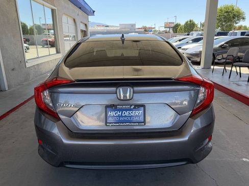 Used 2018 Honda Civic EX-T image 7