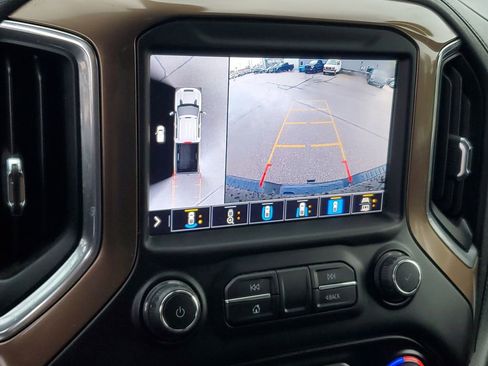 Used 2020 Chevrolet Silverado 2500 High Country w/ Technology Package image 24