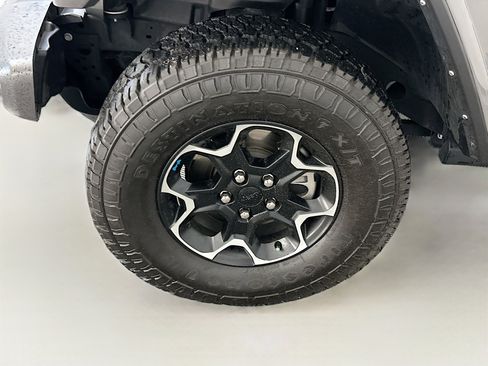 Used 2023 Jeep Wrangler Unlimited Rubicon 4xe w/ Cold Weather Group AWD/4WD image 11