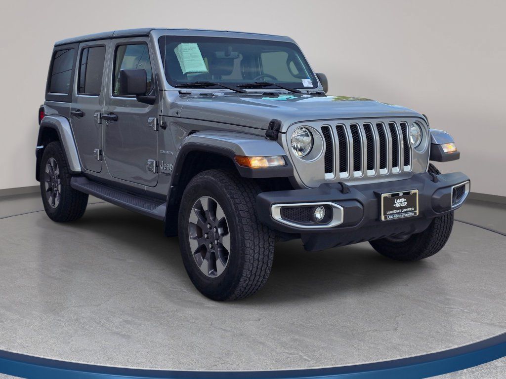 Used 2018 Jeep Wrangler Unlimited Sahara AWD/4WD image 4