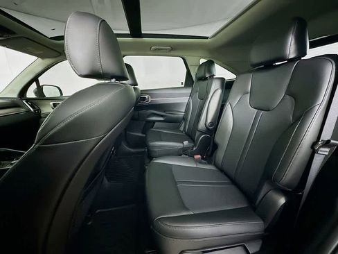 Used 2023 Kia Sorento EX w/ Panoramic Sunroof Package image 14