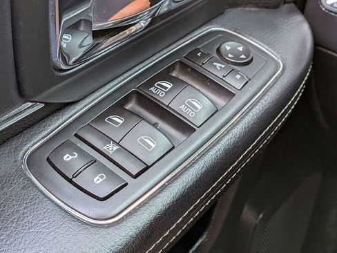 Used 2016 RAM 1500 Laramie w/ Convenience Group AWD/4WD image 26