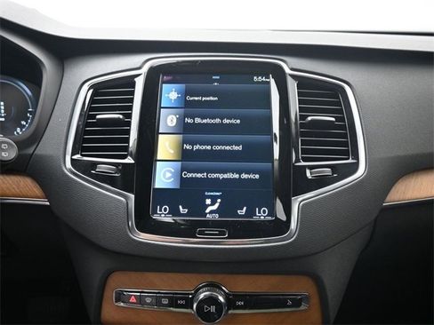 Used 2022 Volvo XC90 T8 Inscription Expression w/ Advanced Package image 12