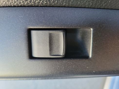 Used 2016 Toyota RAV4 XLE image 17