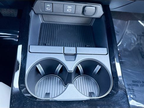 Used 2026 Toyota Prius Limited image 30