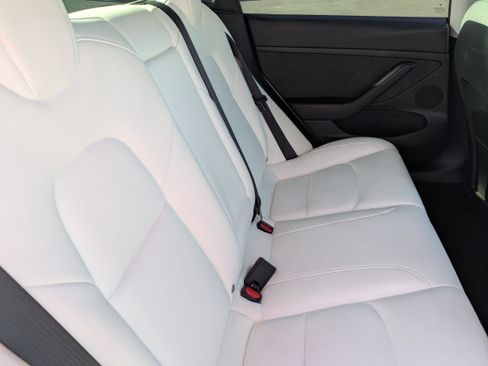 Used 2023 Tesla Model 3 Performance image 13