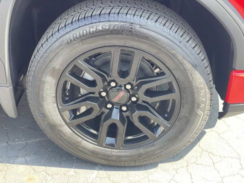 New 2026 GMC Sierra 1500 Elevation image 30