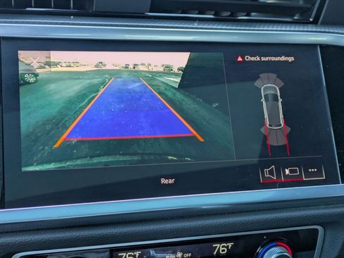 Used 2023 Audi Q3 2.0T Premium w/ Convenience Package image 17