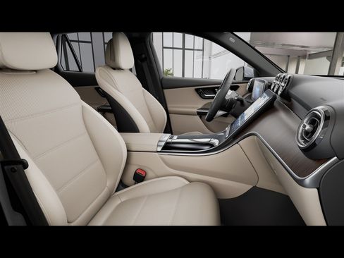 Certified 2026 Mercedes-Benz GLC 300 4MATIC image 39