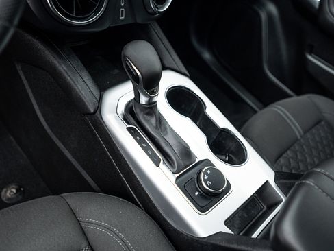 Used 2022 Chevrolet Blazer LT image 10