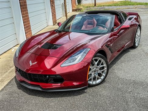 Used 2016 Chevrolet Corvette Stingray Coupe w/ 3LT Preferred Equipment Group RWD image 10