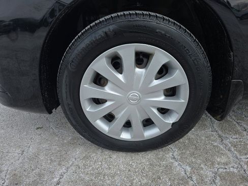 Used 2019 Nissan Versa S Plus image 10