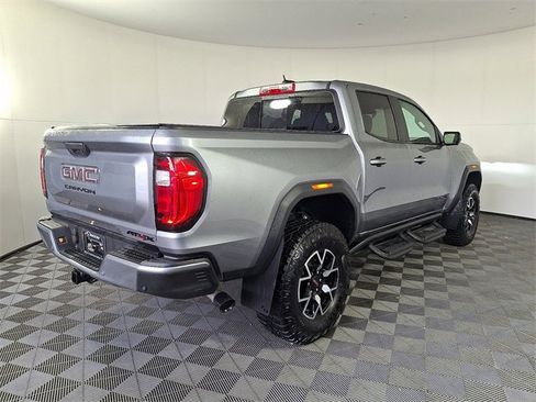 Used 2024 GMC Canyon AT4X image 10